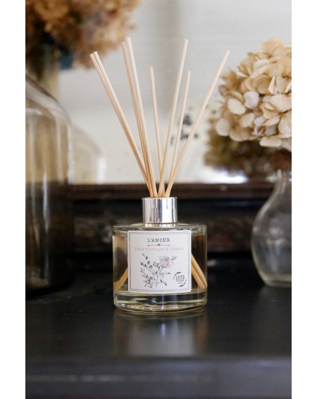 Reed diffuser "L'Amour"