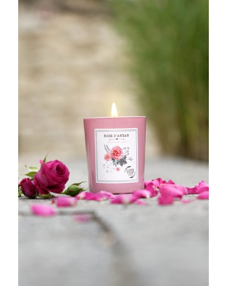 "Heirloom rose" candle