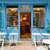 Des façades comme on les aime, bon week-end à St-Rémy. ❤️☕️💎
-
-
#chilltime #scarlettcafé #alpilles #stremy #saintremydeprovence
-
📸 @thierryteisseire chez @scarlett.cafes 📕🙏 @scarlettsaintremy 
-
-
#façade #architecture #authentique #Provence #desfacadescommeonlesaime #vivreenprovence #dimancheastremy #saintremydeprovence #alpilleslovers #alpillesenprovence #scarlettcafe #scarlett