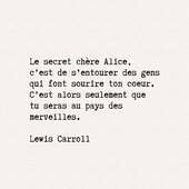 " Le secret chère Alice..." 💫🎄 C'est notre extrait du jour, un extrait sensible, doux comme une veille de Noël. 

En cette période où tout va vite, prenons le temps de nous entourer de celles et ceux qui nous font vraiment du bien, qui font sourire nos cœurs. ✨❤️

#aliceinwonderland #noël #douceur #loveinstremy #magiedenoel